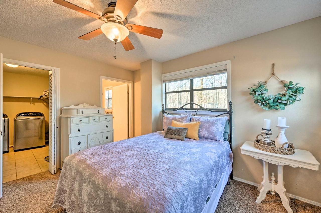 Pet Friendly Shady Oaks Cabin in Broken Bow Buitenkant foto