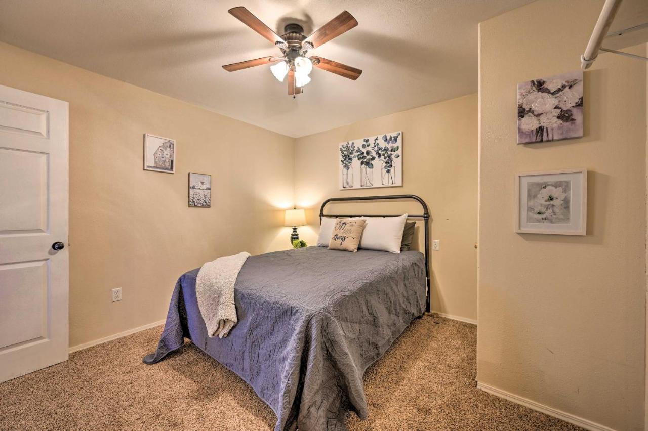 Pet Friendly Shady Oaks Cabin in Broken Bow Buitenkant foto